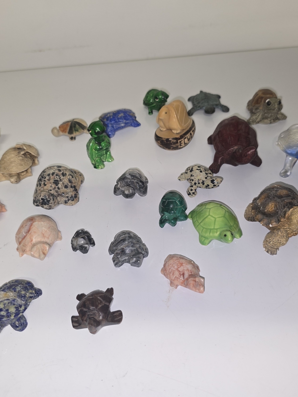Mixed Mini Turtle Figurine Lot - Multicolor Includes 28 - Picture 4 of 7